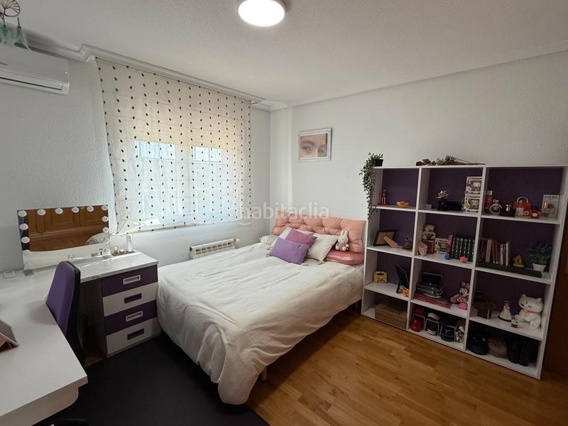 Foto 3cb22910-fa84-4de4-b6f8-0b8a554d7c98. Chalet avec cheminée chauffage parking piscine dans Moralzarzal