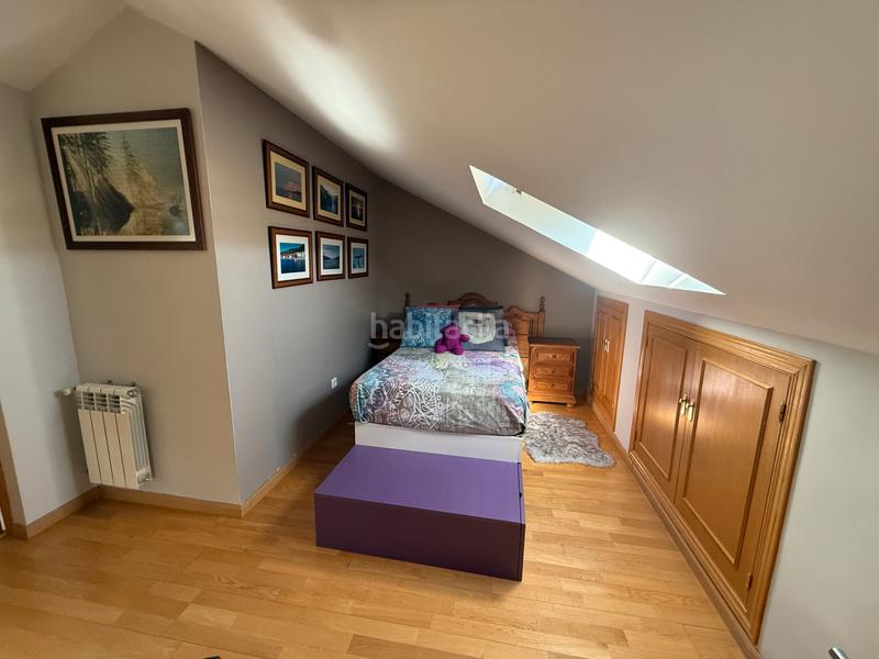 Foto 07cd8da4-4db9-4db7-bb0b-e27bdca35431. Chalet con camino riscaldamento parcheggio piscina in Moralzarzal