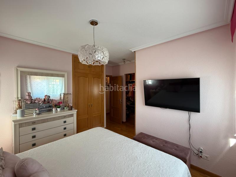 Foto d9e668c5-4dc6-43cb-99b0-a3ada4d4f4ff. Chalet con camino riscaldamento parcheggio piscina in Moralzarzal