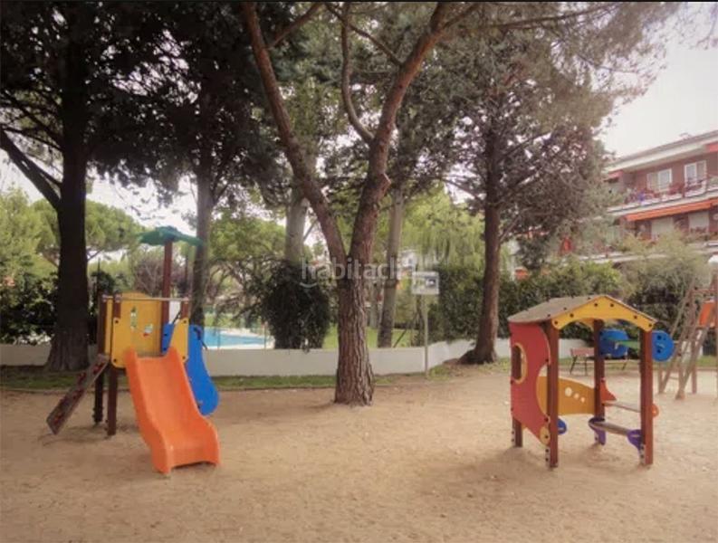 Foto 33bb1a51-4b45-4758-86a6-a33a96fe564c. Duplex dans calle costa brava 14 dans Los Negrales Collado Villalba