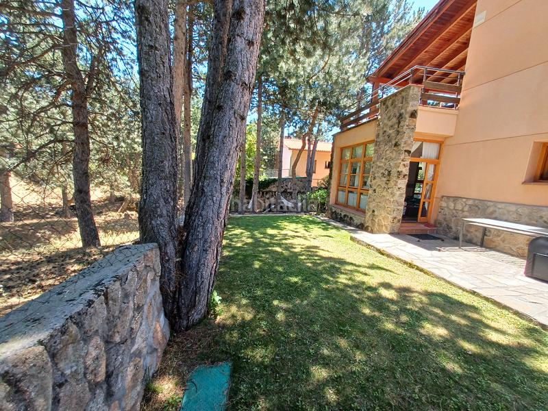 Foto 89bc81e0-df98-4242-a67b-a43c6af46868. Chalet with fireplace heating in Mataelpino