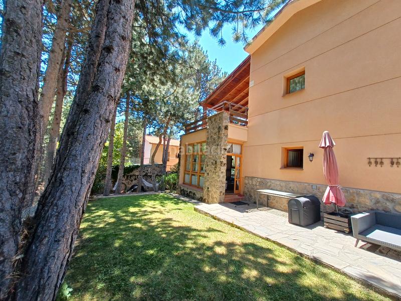 Foto 9bf5658e-6dc8-4de2-9e26-cf5c0c6d9d0b. Chalet with fireplace heating in Mataelpino