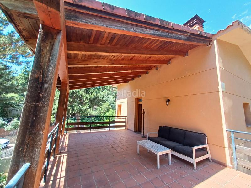 Foto be9a5661-c926-4340-8625-58426ecf7e0e. Chalet avec cheminée chauffage dans Mataelpino