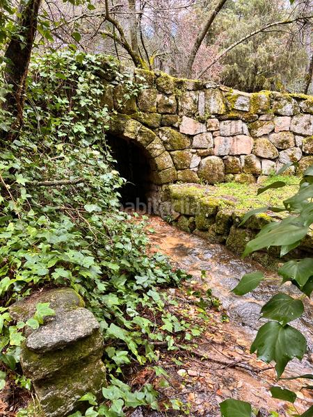 Foto dc015259-a577-44d2-ab72-c4f882266f08. Chalet avec cheminée chauffage dans Mataelpino