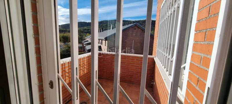 Foto f8f882df-7fee-4f79-bf14-51f0c31b6964. Chalet con camino riscaldamento parcheggio in Colegios Moralzarzal