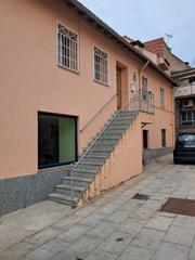 Gebude en Alpedrete. Se vende edificio en el centro del pueblo