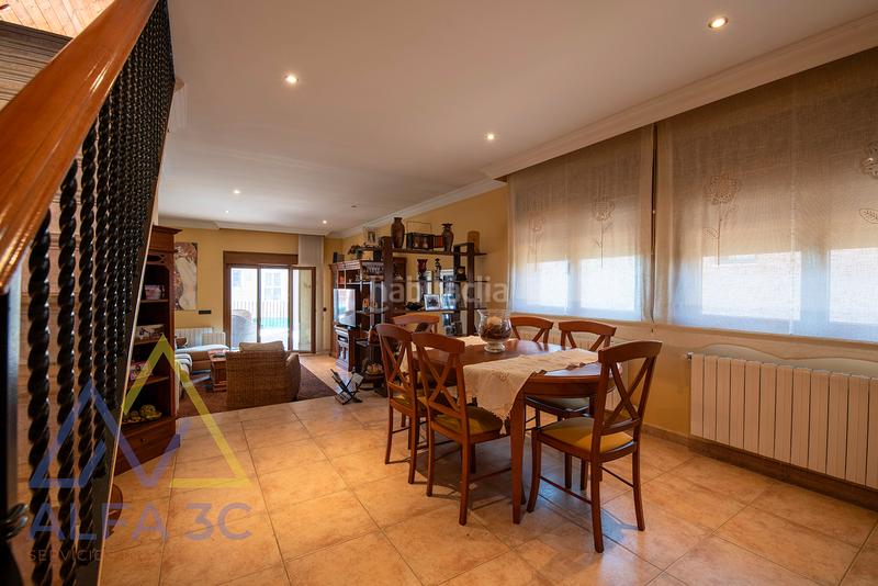 Foto 0141ee50-158d-44e8-abb7-15194205c2fb. Xalet amb aparcament a Molar (El)