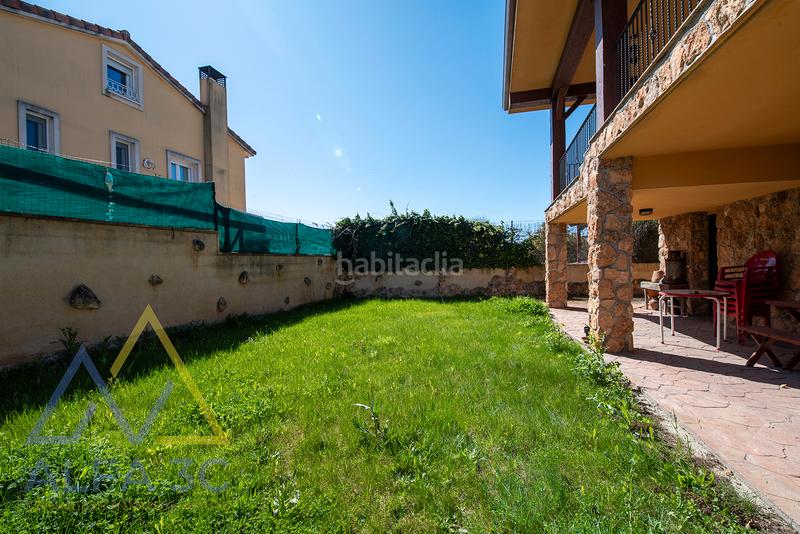 Foto 24d38896-6f1c-4724-825c-7d7ddd2e20a6. Xalet amb aparcament a Molar (El)