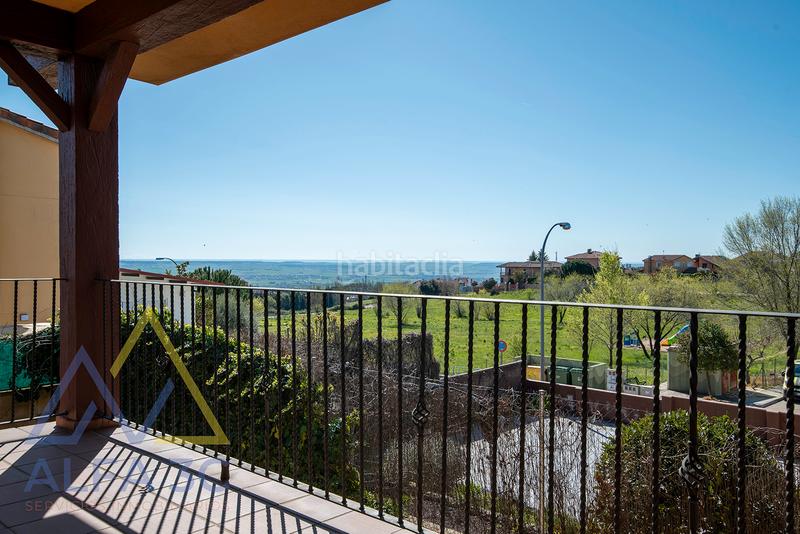 Foto 806481a7-b6b3-4b49-ba5e-5a5caa0f9a2a. Xalet amb aparcament a Molar (El)