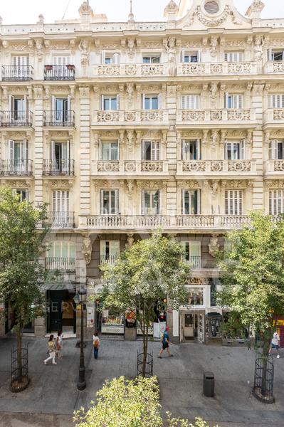 Foto 09c1851e-7441-43b6-bc03-381543188869. Appartement dans Sol Madrid