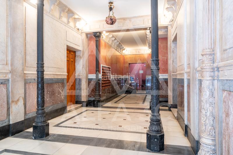 Foto 5c9c71c4-cb35-4973-ab8f-a8d2b893e5e1. Appartement dans Sol Madrid