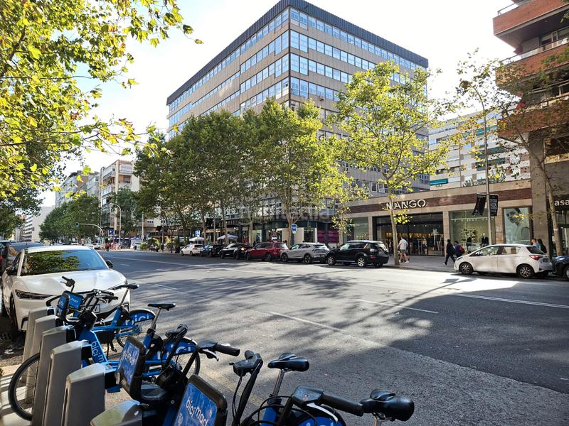 Foto 4f565db0-7212-48cb-9bf3-32cb31ac5c71. Piso en Cuatro Caminos - Azca Madrid