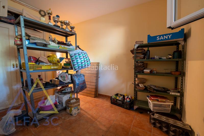 Foto b734e894-c401-4150-aec2-e790424e6aa5. Chalet with parking pool in Navalafuente