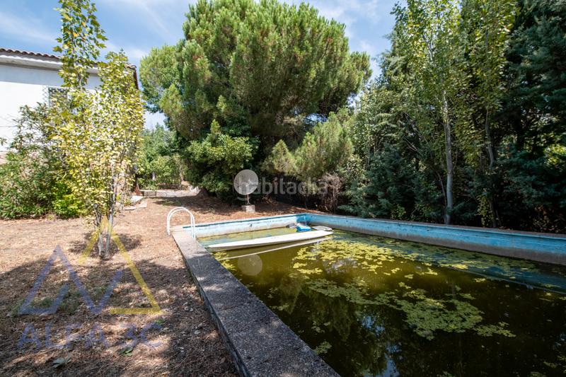 Foto c4070c3c-9160-4da3-b949-e8b2a7c5a1d8. Chalet with parking pool in Navalafuente