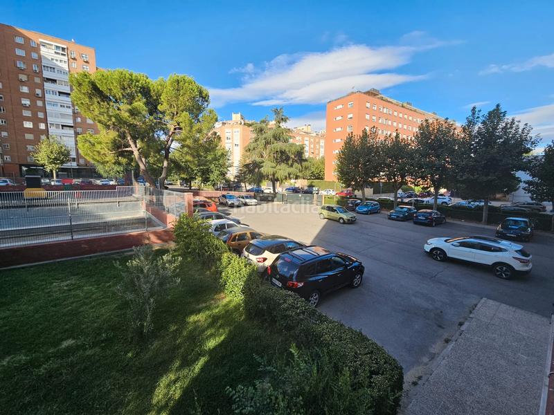 Foto a366c60a-5ec9-427f-b97d-ba68446e22ff. Appartamento con parcheggio in Aluche Madrid