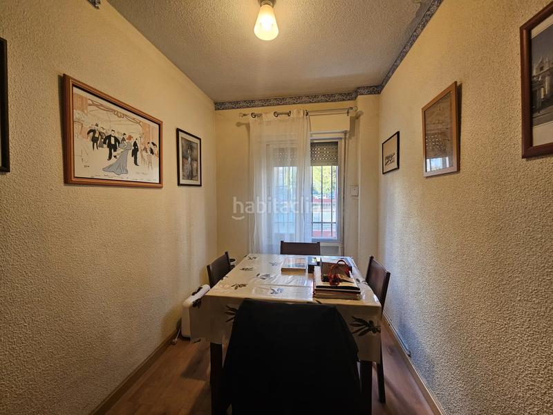 Foto f0766d9f-92a3-4005-add7-fc48f0c68fb4. Appartamento con parcheggio in Aluche Madrid