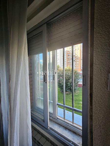 Foto a6a37223-3c04-4a38-bd06-88c9c613510e. Pis amb aparcament a Aluche Madrid