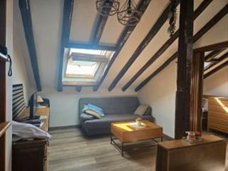 Etagenwohnung in Universidad-Malasaña