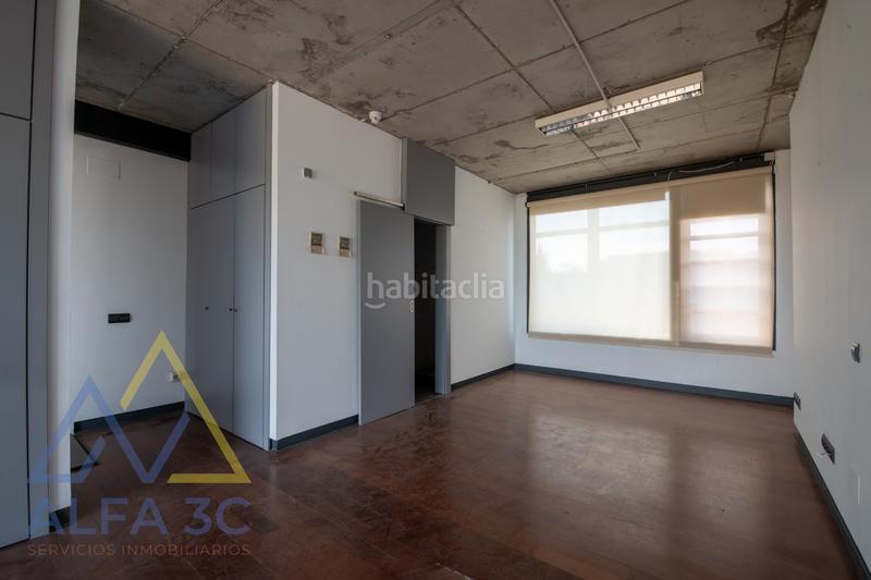 Foto b9771b23-bfb7-487f-954f-41a984058319. Loft amb calefacció aparcament a Zona Industrial Alcobendas