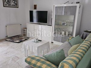 Foto 06787684-2610-4590-a6ac-b87eb9a67a9f. Casa aparellada amb calefacció aparcament piscina a Coslada