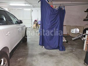 Foto f7cd380d-3dce-47dc-8ee0-28197a84d00d. Casa aparellada amb calefacció aparcament piscina a Coslada