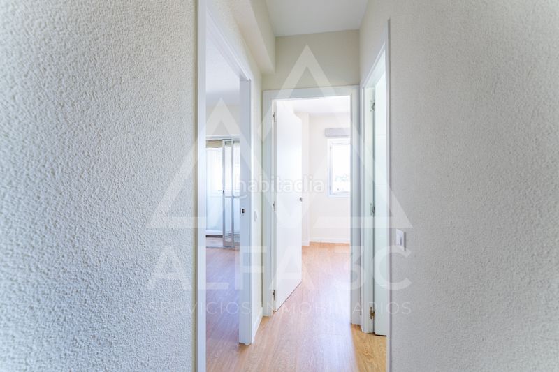 Foto 45f9e39a-9a39-4f37-b00c-f7cc533146f5. Pis a Valdeacederas Madrid