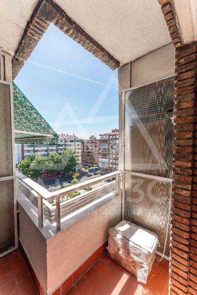 Foto 6d57d720-7d3a-483a-9322-66c7360edd70. Pis a Valdeacederas Madrid