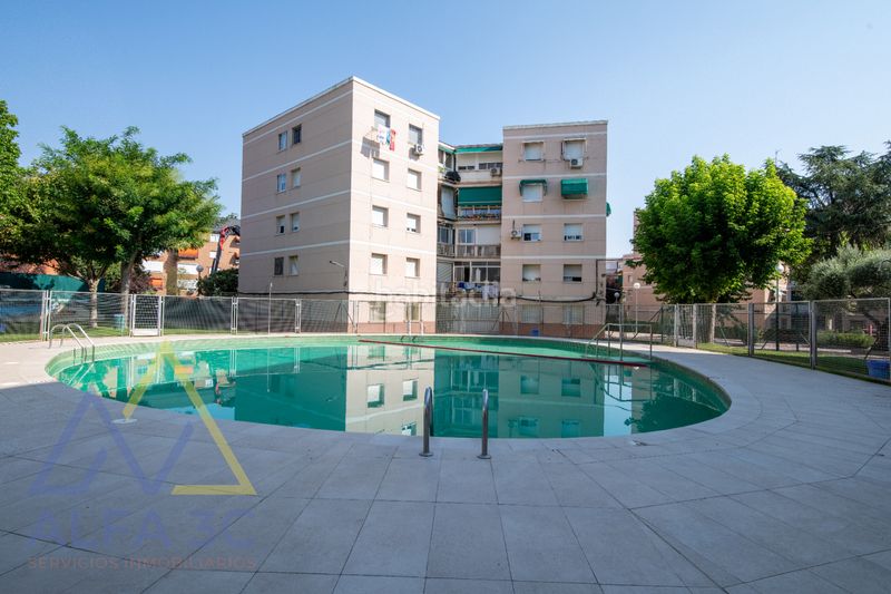 Foto d1a1e24f-4087-4304-9a1f-a462186bacca. Pis amb calefacció piscina a Ensanche Alcobendas