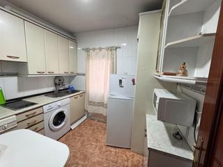 Pis en Centro. Gran vivienda en el centro de 3 habitaciones con un patio de uso