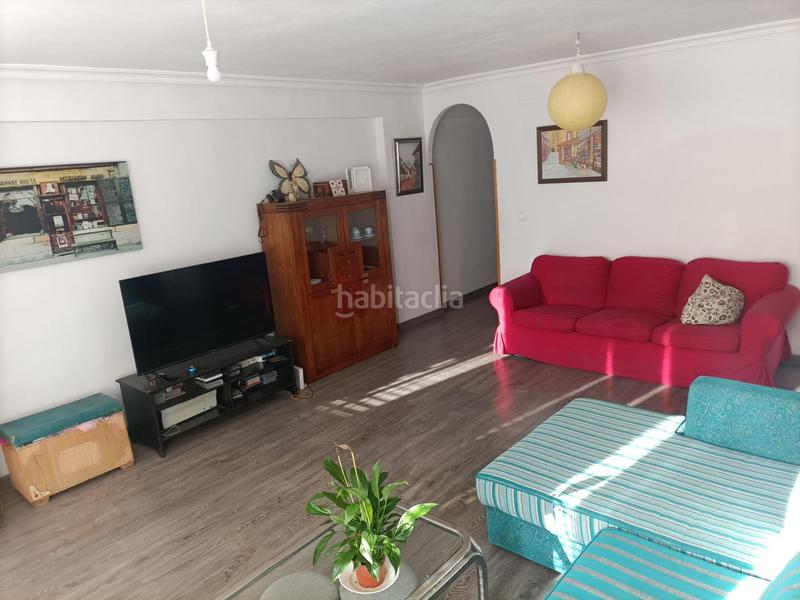 Foto ab7c4b77-72a0-43ad-b8a1-d322fc922f97. Piso gran piso 4 dormitorios ubicacion privilegiada en Valdemoro