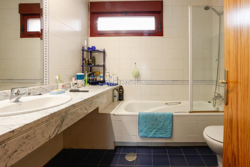 Foto 61a90a20-9d06-4de4-a387-1762e01aea53. Chalet mit heizung parking in Restón I-Restón II Valdemoro