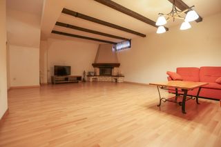 Semi detached house in Restón I-Restón II. Chalet en venta zona reston ii