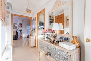 Maison jumelée à Restón I-Restón II. Gran adosado en venta zona reston con hermosas vistas
