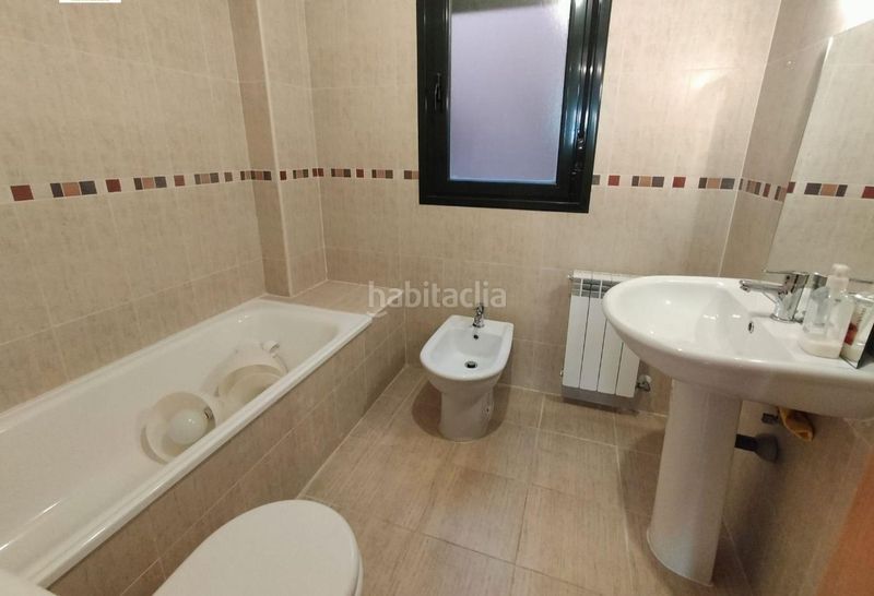 Foto e351e865-d6cb-4b4b-a8c5-741f6c5098f5. Pis amb calefacció aparcament piscina a El Quiñón Seseña