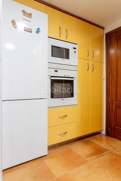 Foto 479aa3e6-96a4-49b6-a37b-c3a18c22a06c. Pis amb calefacció aparcament piscina a Valdebernardo-Valderribas Madrid