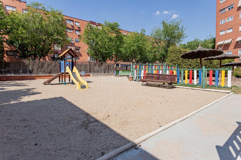 Foto f8b08c09-4435-4221-85ae-1df10828f12b. Pis amb calefacció aparcament piscina a Valdebernardo-Valderribas Madrid