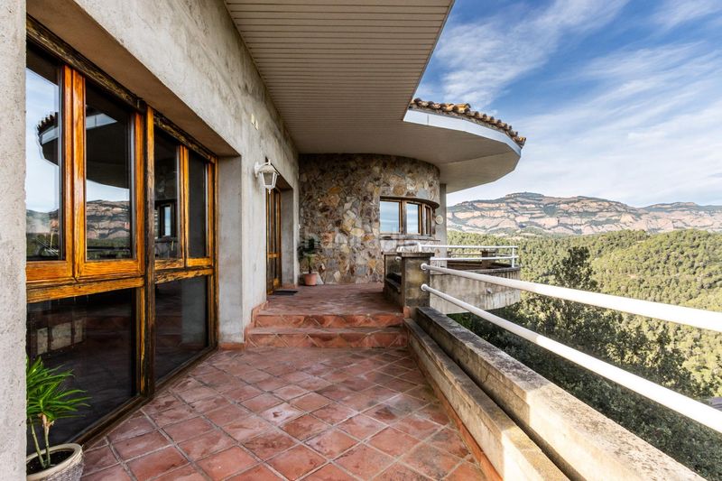 Foto 4dcd0b0b-52a8-4dfb-8aea-d1b801a6a8a0. Casa amb calefacció aparcament piscina a El Racó-Sant Feliu del Racó Castellar del Vallès