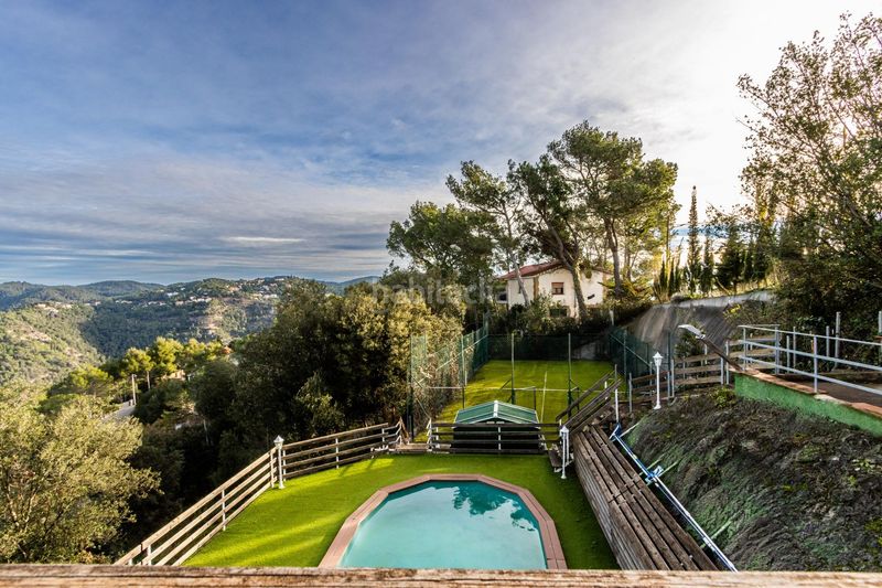 Foto c64db661-60f8-4a2e-bb49-a76f7b963a02. Casa amb calefacció aparcament piscina a El Racó-Sant Feliu del Racó Castellar del Vallès