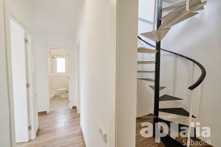 Casa a Sentmenat. Bonica casa a la plaça de dalt de sentmenat