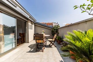 Attique dans Creu Alta. Espectacular tico dplex con 4 amplias estancias y 3 terrazas e