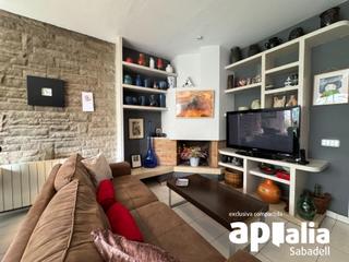 Casa adossada a Gràcia. Unifamiliar adosada  sabadell gràcia
