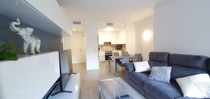 Foto 0a2d0176-a990-4f7a-a790-ade8ba893166. Erdgeschoss mit heizung pool in Eixample Sabadell