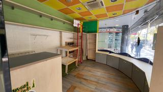 Locale commerciale in La Roureda