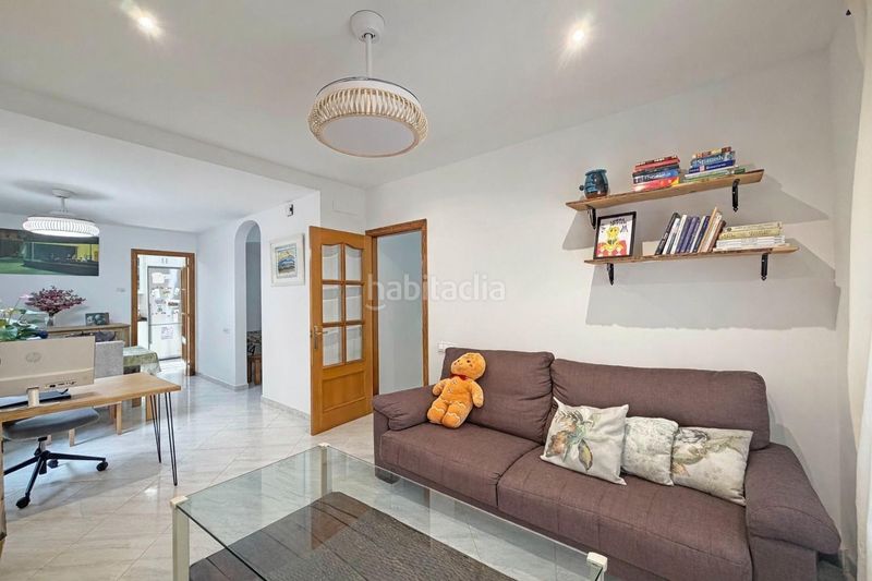 Foto d3228db7-2c39-4d94-914b-e7cff3bd26ca. Casa adossada amb aparcament a Gràcia Sabadell