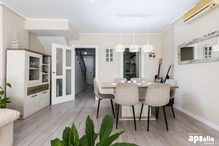 Duplex à Eixample. Dúplex reformado de 140 m2 útiles con 4 habitaciones en eixample