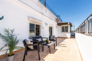 Ático en Can Palet. Ático en planta con ascensor y espectacular terraza de 60 m2 a p