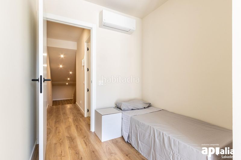 Foto e0aaa66c-d861-4913-a709-06989cecaf65. Casa amb calefacció a Centre Sabadell