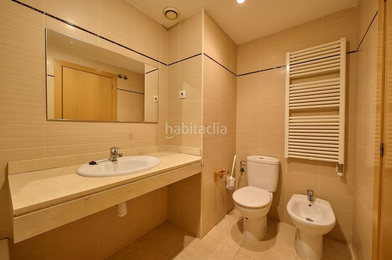 Foto a8b170e2-7e57-4219-939a-78069491561d. Pis amb calefacció aparcament piscina a Sentmenat