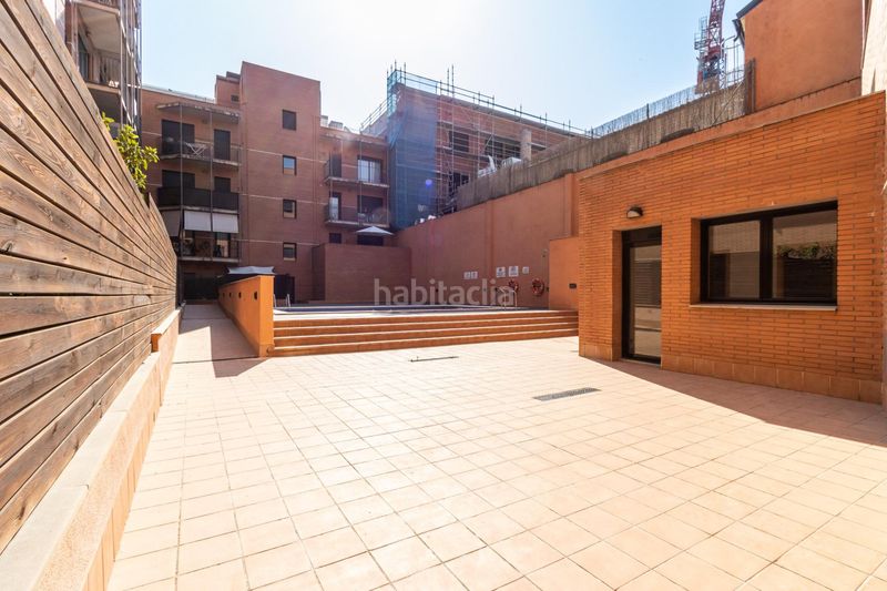 Foto ae07de46-35db-41b7-bf59-5628360819f7. Pis amb calefacció aparcament piscina a Centre Sabadell