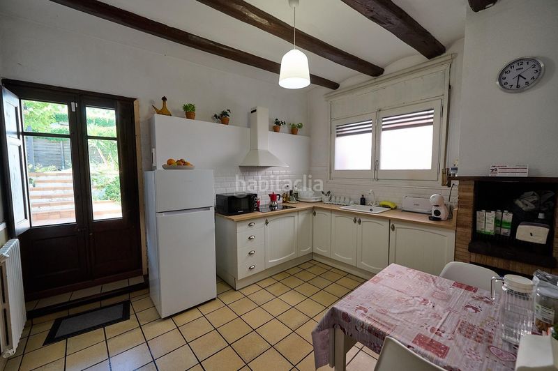 Foto e54ea229-d4c3-4a74-8eca-b3d91072f186. Casa adossada amb calefacció a Sentmenat